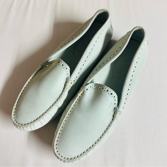 Tod's *Damaged* Gommino Leather Driving Shoes Light Mint Green Black - Picture 2 of 12